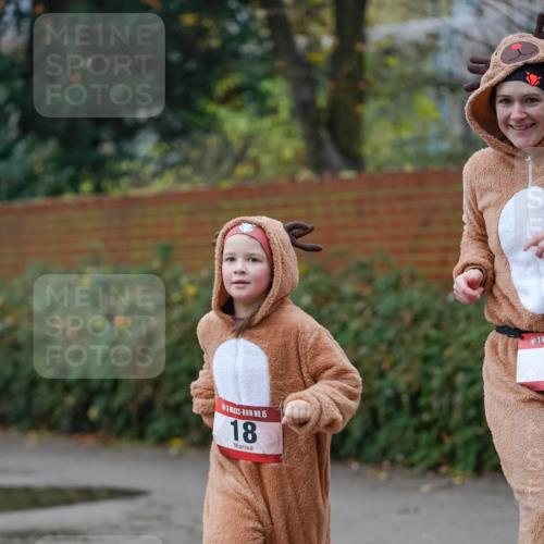07.12.2025 - St. Pauli X-Mass-Run No. 15 Michael Burmester http://msf.ph/oto/9410149 07.12.2025 09:47:19 Laufen 15, 18 meine-sportfotos.de