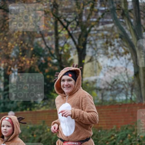 07.12.2025 - St. Pauli X-Mass-Run No. 15 Michael Burmester http://msf.ph/oto/9410155 07.12.2025 09:47:20 Laufen 15, 18, 15, 9 meine-sportfotos.de