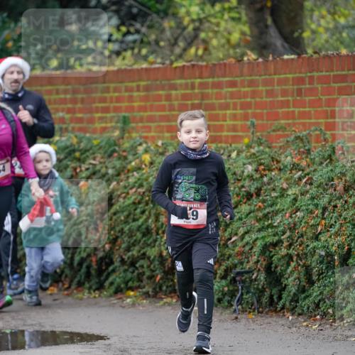07.12.2025 - St. Pauli X-Mass-Run No. 15 Michael Burmester http://msf.ph/oto/9410290 07.12.2025 09:47:43 Laufen 15, 10, 9 meine-sportfotos.de