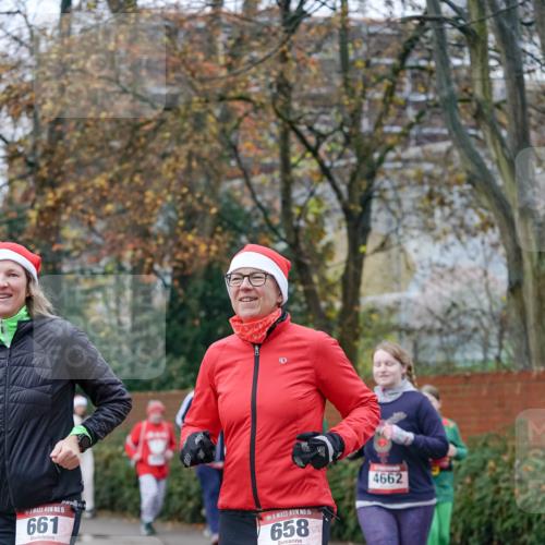 07.12.2025 - St. Pauli X-Mass-Run No. 15 Michael Burmester http://msf.ph/oto/9410371 07.12.2025 09:47:52 Laufen 15, 661, 15, 658, 4662 meine-sportfotos.de