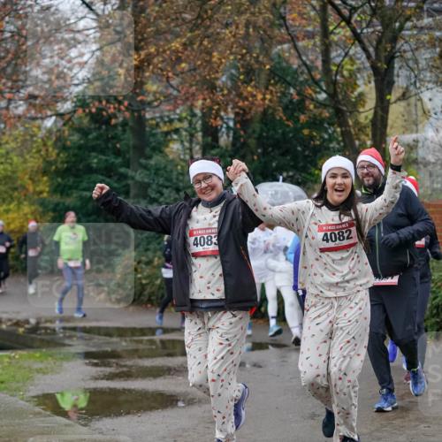 07.12.2025 - St. Pauli X-Mass-Run No. 15 Michael Burmester http://msf.ph/oto/9410442 07.12.2025 09:48:00 Laufen 4083, 5, 4082 meine-sportfotos.de