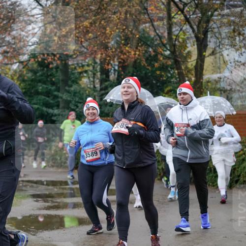 07.12.2025 - St. Pauli X-Mass-Run No. 15 Michael Burmester http://msf.ph/oto/9410463 07.12.2025 09:48:02 Laufen 3589, 3585, 35 meine-sportfotos.de