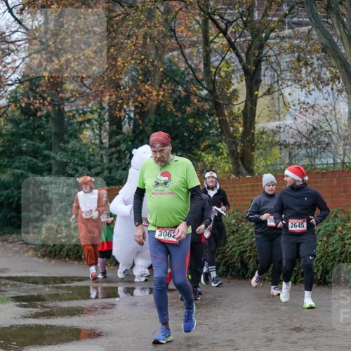 07.12.2025 - St. Pauli X-Mass-Run No. 15 Michael Burmester http://msf.ph/oto/9410531 07.12.2025 09:48:09 Laufen 3062, 26, 2645 meine-sportfotos.de