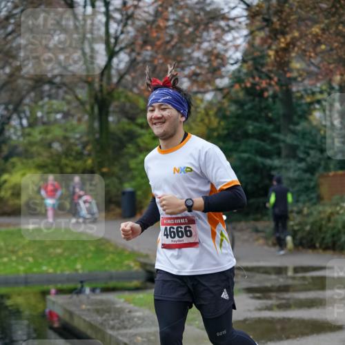 07.12.2025 - St. Pauli X-Mass-Run No. 15 Michael Burmester http://msf.ph/oto/9410685 07.12.2025 09:48:27 Laufen 15, 4666 meine-sportfotos.de