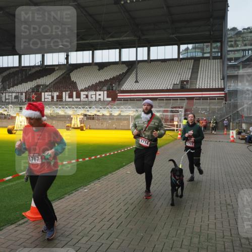 07.12.2025 - St. Pauli X-Mass-Run No. 15 Fabian Wolf http://msf.ph/oto/9410696 07.12.2025 11:11:36 Ziel 171, 182, 190, 1309, 1321, 1589, 1711, 1714, 1767, 1770 meine-sportfotos.de