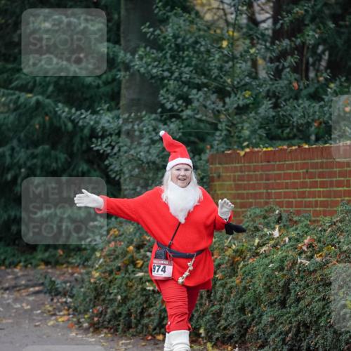 07.12.2025 - St. Pauli X-Mass-Run No. 15 Michael Burmester http://msf.ph/oto/9410794 07.12.2025 09:49:14 Laufen 5, 974 meine-sportfotos.de