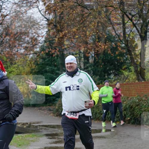 07.12.2025 - St. Pauli X-Mass-Run No. 15 Michael Burmester http://msf.ph/oto/9410954 07.12.2025 09:50:22 Laufen 2945 meine-sportfotos.de
