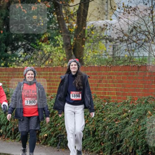 07.12.2025 - St. Pauli X-Mass-Run No. 15 Michael Burmester http://msf.ph/oto/9410987 07.12.2025 09:50:50 Laufen 15, 1900, 1898 meine-sportfotos.de