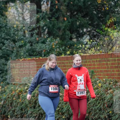 07.12.2025 - St. Pauli X-Mass-Run No. 15 Michael Burmester http://msf.ph/oto/9411079 07.12.2025 09:51:14 Laufen 1566, 2397 meine-sportfotos.de