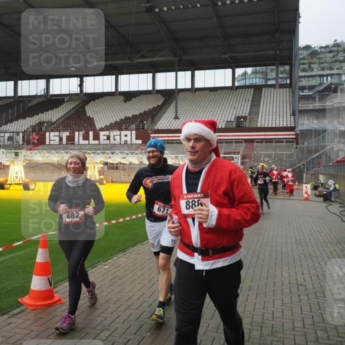 07.12.2025 - St. Pauli X-Mass-Run No. 15 Fabian Wolf http://msf.ph/oto/9411138 07.12.2025 11:12:27 Ziel 46, 76, 79, 218, 489, 597, 605, 663, 671, 682, 718, 836, 839, 888, 1142, 1609, 1610, 2858 meine-sportfotos.de