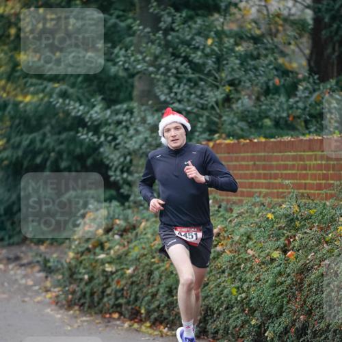 07.12.2025 - St. Pauli X-Mass-Run No. 15 Michael Burmester http://msf.ph/oto/9411163 07.12.2025 09:56:45 Laufen 4451 meine-sportfotos.de