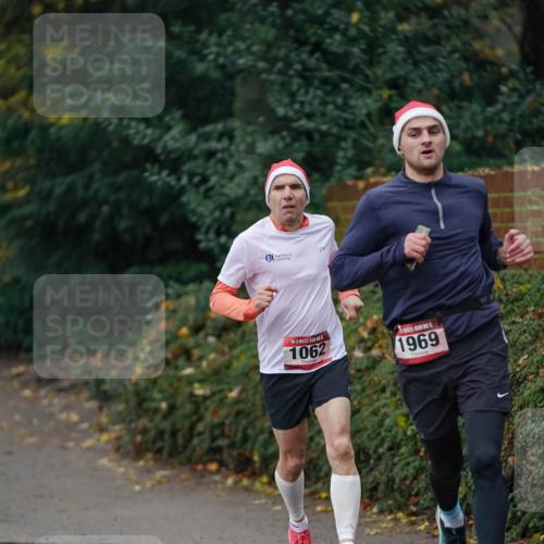 07.12.2025 - St. Pauli X-Mass-Run No. 15 Michael Burmester http://msf.ph/oto/9411286 07.12.2025 09:58:22 Laufen 1062, 1969 meine-sportfotos.de