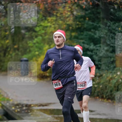07.12.2025 - St. Pauli X-Mass-Run No. 15 Michael Burmester http://msf.ph/oto/9411291 07.12.2025 09:58:23 Laufen 1969, 1062 meine-sportfotos.de