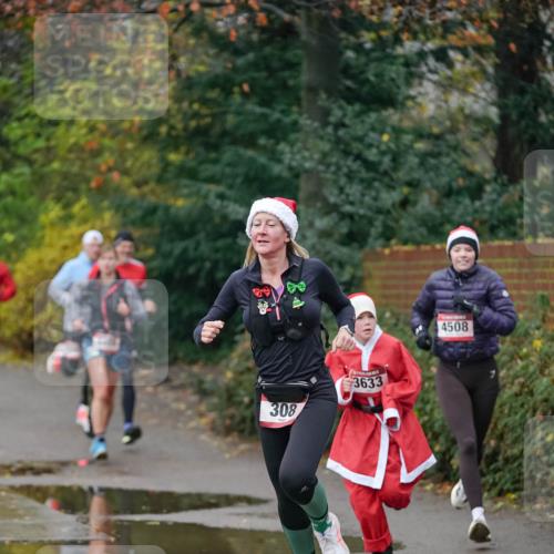 07.12.2025 - St. Pauli X-Mass-Run No. 15 Michael Burmester http://msf.ph/oto/9411439 07.12.2025 09:59:05 Laufen 308, 3633, 4508 meine-sportfotos.de