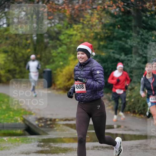 07.12.2025 - St. Pauli X-Mass-Run No. 15 Michael Burmester http://msf.ph/oto/9411459 07.12.2025 09:59:07 Laufen 4508, 448 meine-sportfotos.de