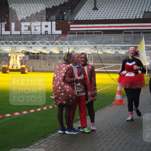07.12.2025 - St. Pauli X-Mass-Run No. 15 Fabian Wolf http://msf.ph/oto/9411466 07.12.2025 11:13:12 Ziel 17, 22, 47, 683, 684, 1022, 1175, 1178, 1645, 1646, 1647, 1703 meine-sportfotos.de