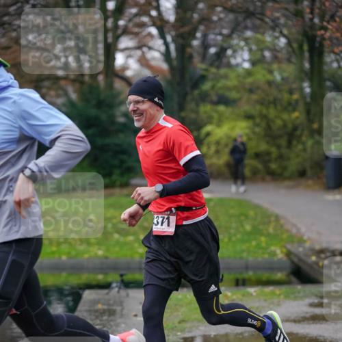07.12.2025 - St. Pauli X-Mass-Run No. 15 Michael Burmester http://msf.ph/oto/9411486 07.12.2025 09:59:10 Laufen 371 meine-sportfotos.de