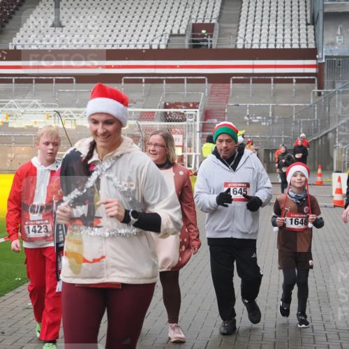 07.12.2025 - St. Pauli X-Mass-Run No. 15 Fabian Wolf http://msf.ph/oto/9411497 07.12.2025 11:13:16 Ziel 17, 22, 47, 1022, 1645, 1646, 1647, 2125 meine-sportfotos.de