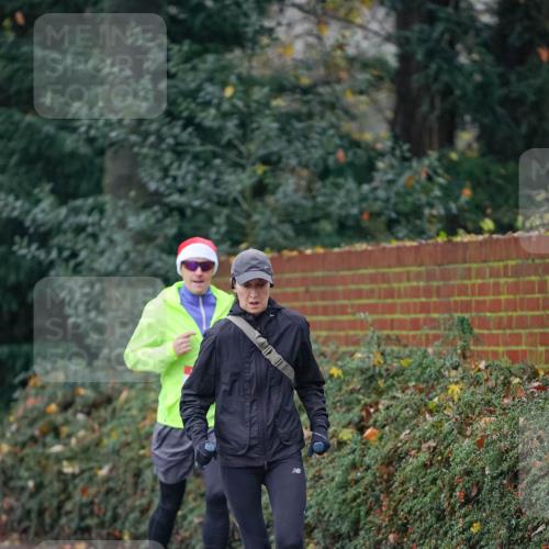 07.12.2025 - St. Pauli X-Mass-Run No. 15 Michael Burmester http://msf.ph/oto/9411513 07.12.2025 09:59:20 Laufen  meine-sportfotos.de