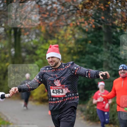 07.12.2025 - St. Pauli X-Mass-Run No. 15 Michael Burmester http://msf.ph/oto/9411593 07.12.2025 09:59:46 Laufen 15, 4363 meine-sportfotos.de