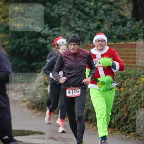 07.12.2025 - St. Pauli X-Mass-Run No. 15 Michael Burmester http://msf.ph/oto/9411737 07.12.2025 10:00:12 Laufen 15, 4115, 385 meine-sportfotos.de