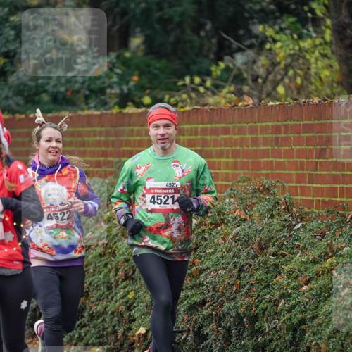 07.12.2025 - St. Pauli X-Mass-Run No. 15 Michael Burmester http://msf.ph/oto/9411980 07.12.2025 10:00:43 Laufen 4522, 4521, 15, 4521 meine-sportfotos.de