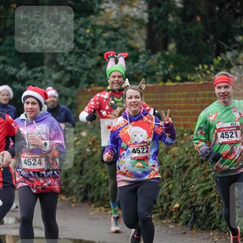 07.12.2025 - St. Pauli X-Mass-Run No. 15 Michael Burmester http://msf.ph/oto/9411986 07.12.2025 10:00:44 Laufen 15, 4524, 4522, 4521, 15, 4521 meine-sportfotos.de