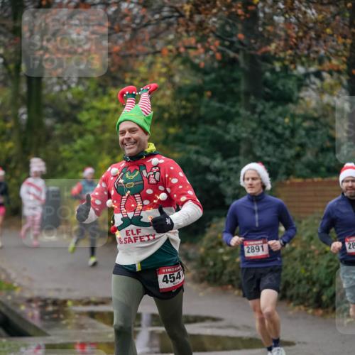 07.12.2025 - St. Pauli X-Mass-Run No. 15 Michael Burmester http://msf.ph/oto/9412011 07.12.2025 10:00:47 Laufen 454, 2891, 28 meine-sportfotos.de