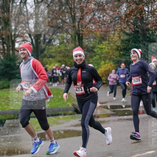 07.12.2025 - St. Pauli X-Mass-Run No. 15 Michael Burmester http://msf.ph/oto/9412231 07.12.2025 10:01:15 Laufen 4475, 4473, 3520 meine-sportfotos.de