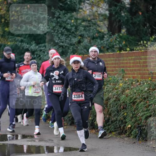07.12.2025 - St. Pauli X-Mass-Run No. 15 Michael Burmester http://msf.ph/oto/9412291 07.12.2025 10:01:23 Laufen 6, 3976, 3473, 15, 3384, 2187 meine-sportfotos.de