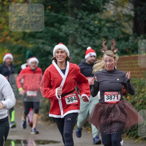 07.12.2025 - St. Pauli X-Mass-Run No. 15 Michael Burmester http://msf.ph/oto/9412453 07.12.2025 10:01:45 Laufen 384, 15, 3871 meine-sportfotos.de