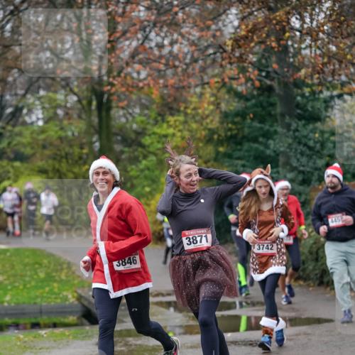 07.12.2025 - St. Pauli X-Mass-Run No. 15 Michael Burmester http://msf.ph/oto/9412474 07.12.2025 10:01:46 Laufen 3846, 3871, 3742, 445 meine-sportfotos.de