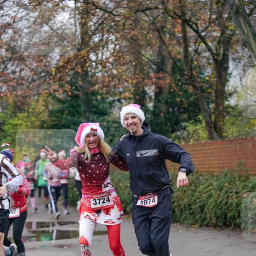 07.12.2025 - St. Pauli X-Mass-Run No. 15 Michael Burmester http://msf.ph/oto/9412630 07.12.2025 10:02:00 Laufen 52, 15, 3724, 4074 meine-sportfotos.de