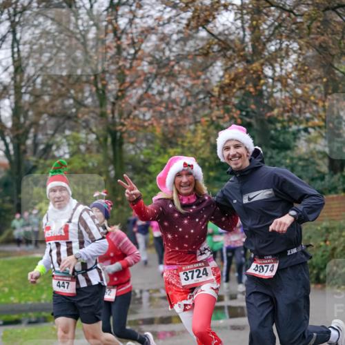 07.12.2025 - St. Pauli X-Mass-Run No. 15 Michael Burmester http://msf.ph/oto/9412639 07.12.2025 10:02:01 Laufen 447, 15, 3724, 132, 4074, 3 meine-sportfotos.de