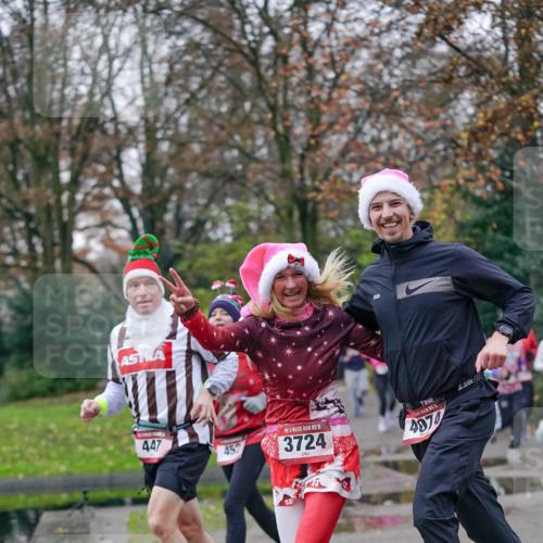07.12.2025 - St. Pauli X-Mass-Run No. 15 Michael Burmester http://msf.ph/oto/9412645 07.12.2025 10:02:01 Laufen 447, 452, 15, 3724, 5, 4074 meine-sportfotos.de