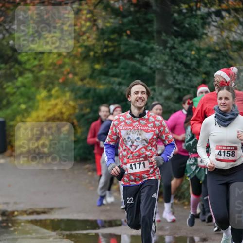 07.12.2025 - St. Pauli X-Mass-Run No. 15 Michael Burmester http://msf.ph/oto/9412666 07.12.2025 10:02:04 Laufen 15, 4171, 5, 4158, 22, 22 meine-sportfotos.de