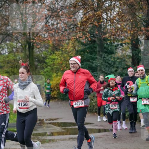 07.12.2025 - St. Pauli X-Mass-Run No. 15 Michael Burmester http://msf.ph/oto/9412678 07.12.2025 10:02:06 Laufen 2, 4158, 4038, 222, 4479, 721, 3, 4127 meine-sportfotos.de