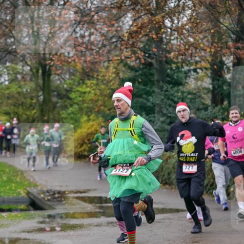 07.12.2025 - St. Pauli X-Mass-Run No. 15 Michael Burmester http://msf.ph/oto/9412696 07.12.2025 10:02:07 Laufen 4127, 721, 4000 meine-sportfotos.de