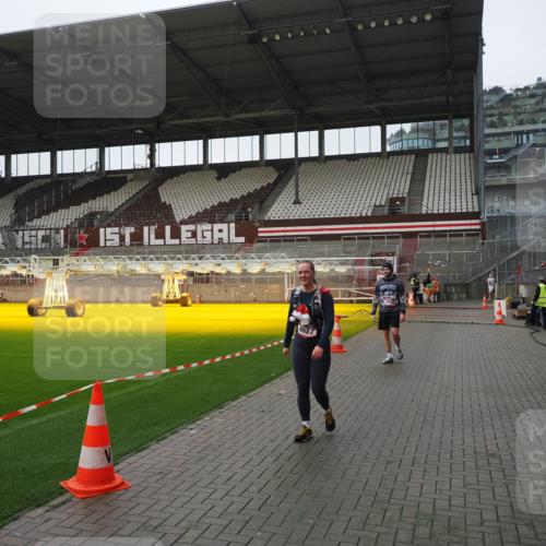 07.12.2025 - St. Pauli X-Mass-Run No. 15 Fabian Wolf http://msf.ph/oto/9412706 07.12.2025 11:17:55 Ziel 2915, 4627 meine-sportfotos.de