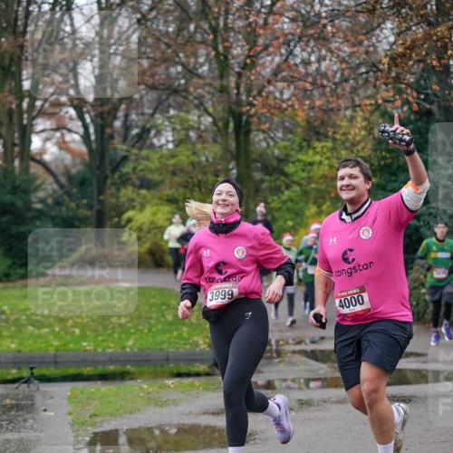 07.12.2025 - St. Pauli X-Mass-Run No. 15 Michael Burmester http://msf.ph/oto/9412714 07.12.2025 10:02:09 Laufen 8, 3999, 5, 4000 meine-sportfotos.de