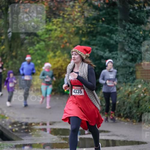 07.12.2025 - St. Pauli X-Mass-Run No. 15 Michael Burmester http://msf.ph/oto/9412857 07.12.2025 10:02:25 Laufen 4335 meine-sportfotos.de