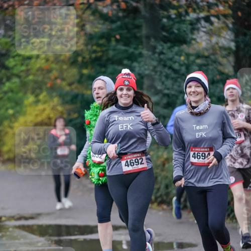 07.12.2025 - St. Pauli X-Mass-Run No. 15 Michael Burmester http://msf.ph/oto/9412902 07.12.2025 10:02:29 Laufen 15, 4692, 15, 4694, 19 meine-sportfotos.de