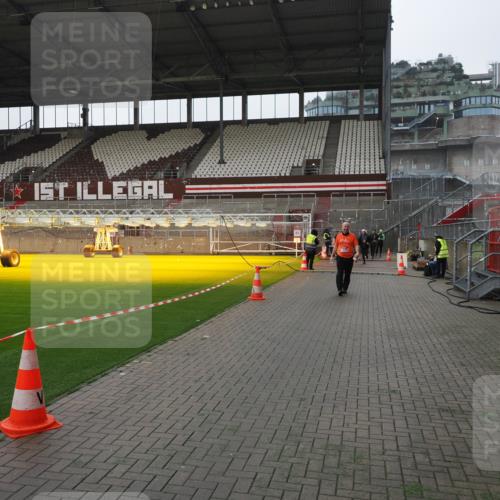07.12.2025 - St. Pauli X-Mass-Run No. 15 Fabian Wolf http://msf.ph/oto/9412953 07.12.2025 11:18:24 Ziel 1348, 2045, 3201, 3304 meine-sportfotos.de