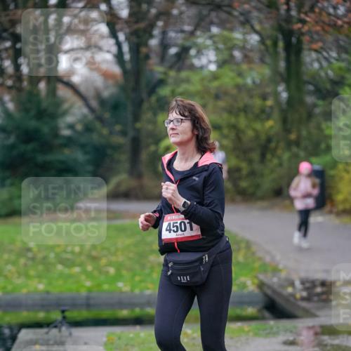 07.12.2025 - St. Pauli X-Mass-Run No. 15 Michael Burmester http://msf.ph/oto/9412976 07.12.2025 10:02:36 Laufen 4501 meine-sportfotos.de