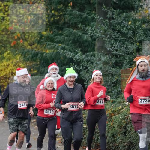 07.12.2025 - St. Pauli X-Mass-Run No. 15 Michael Burmester http://msf.ph/oto/9413065 07.12.2025 10:02:59 Laufen 3431, 2818, 3571, 2817, 3736 meine-sportfotos.de