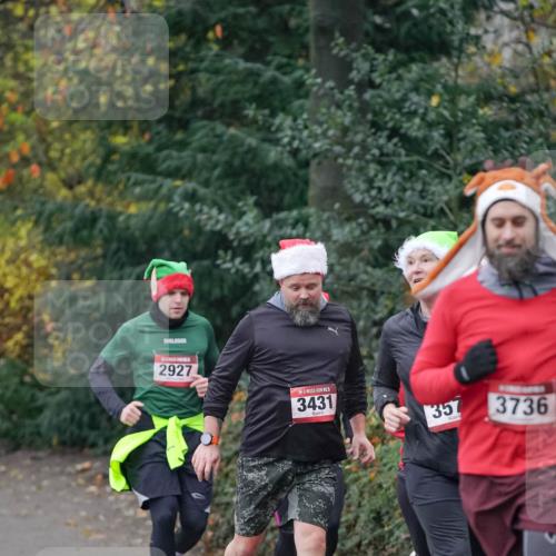 07.12.2025 - St. Pauli X-Mass-Run No. 15 Michael Burmester http://msf.ph/oto/9413089 07.12.2025 10:03:01 Laufen 2927, 3431, 357, 3736 meine-sportfotos.de