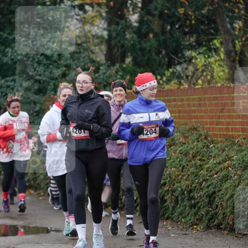 07.12.2025 - St. Pauli X-Mass-Run No. 15 Michael Burmester http://msf.ph/oto/9413197 07.12.2025 10:03:12 Laufen 45501, 420, 39, 5, 204 meine-sportfotos.de