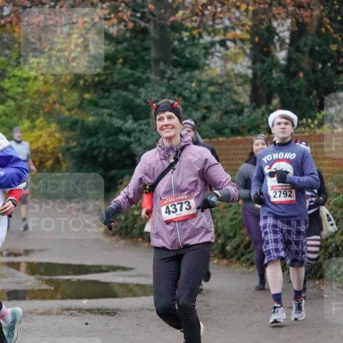 07.12.2025 - St. Pauli X-Mass-Run No. 15 Michael Burmester http://msf.ph/oto/9413227 07.12.2025 10:03:14 Laufen 15, 4373, 2792 meine-sportfotos.de