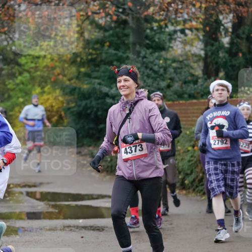 07.12.2025 - St. Pauli X-Mass-Run No. 15 Michael Burmester http://msf.ph/oto/9413230 07.12.2025 10:03:14 Laufen 15, 4373, 2792, 3225 meine-sportfotos.de