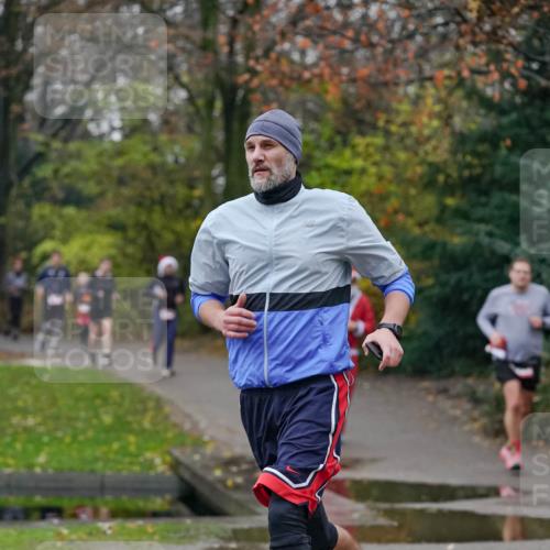 07.12.2025 - St. Pauli X-Mass-Run No. 15 Michael Burmester http://msf.ph/oto/9413299 07.12.2025 10:03:20 Laufen  meine-sportfotos.de